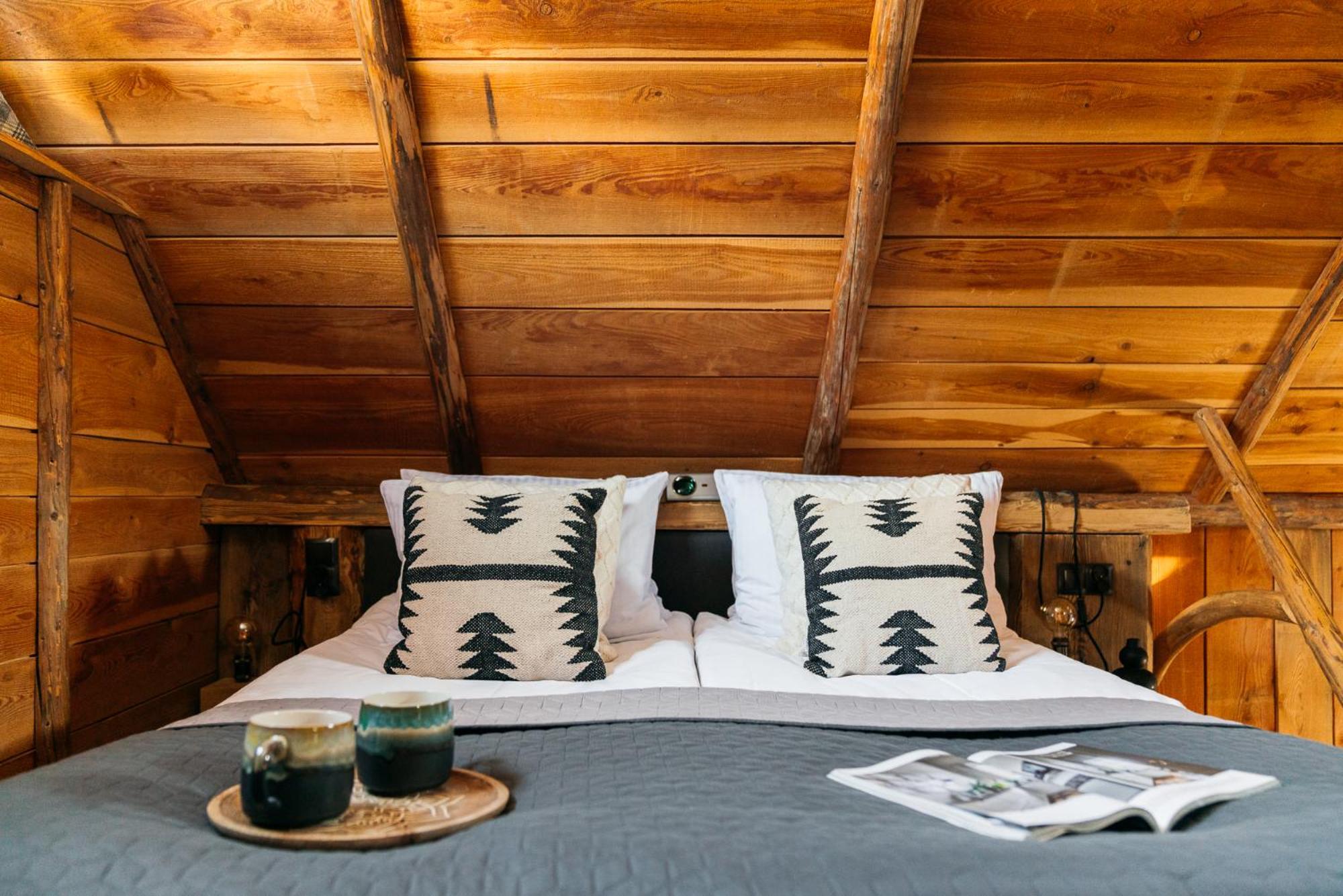 Mountain Shelter Chalet *