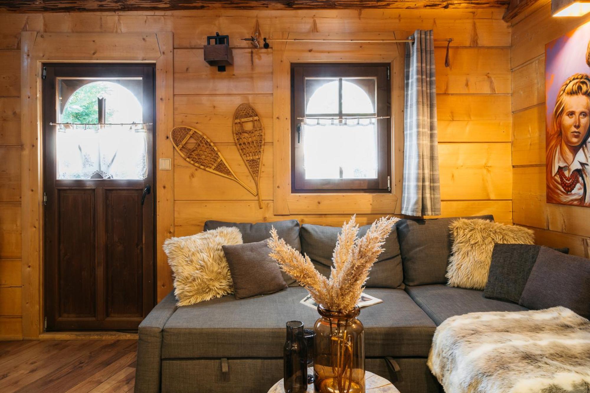 Mountain Shelter Chalet *